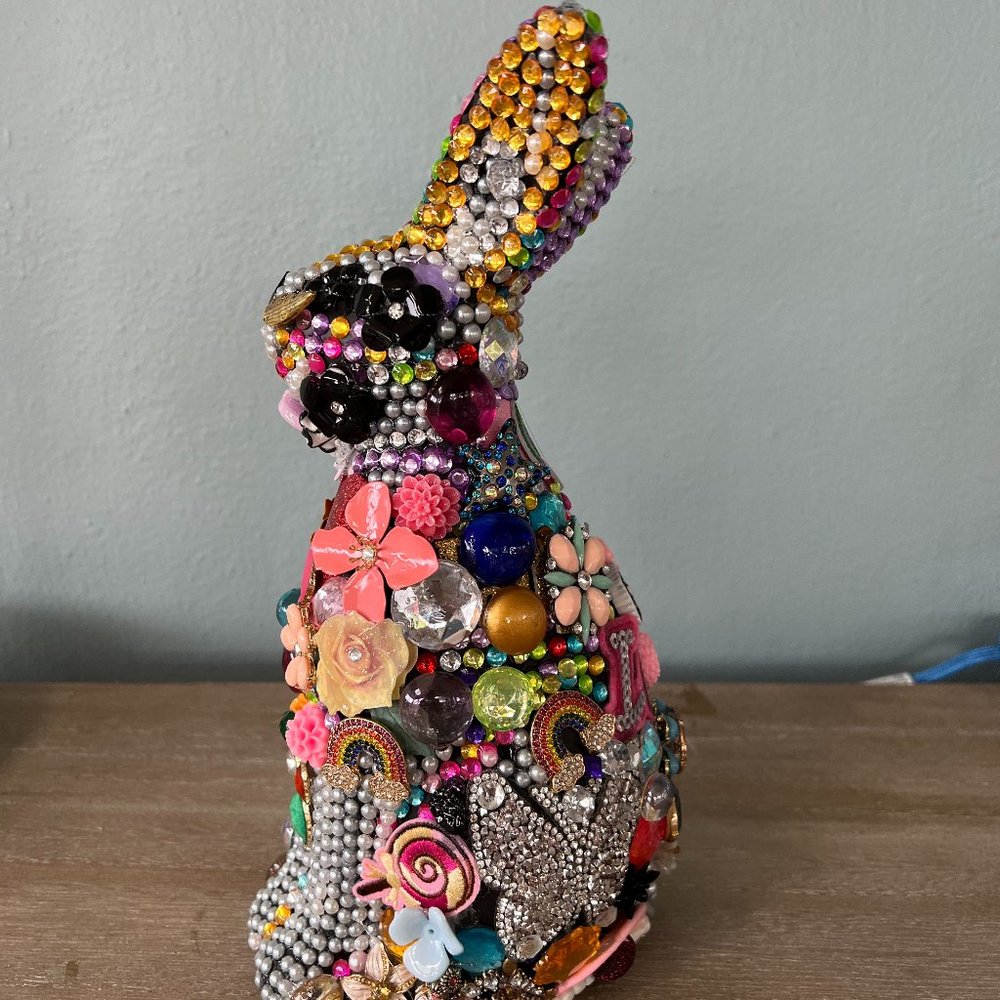 EASTER BUNNY